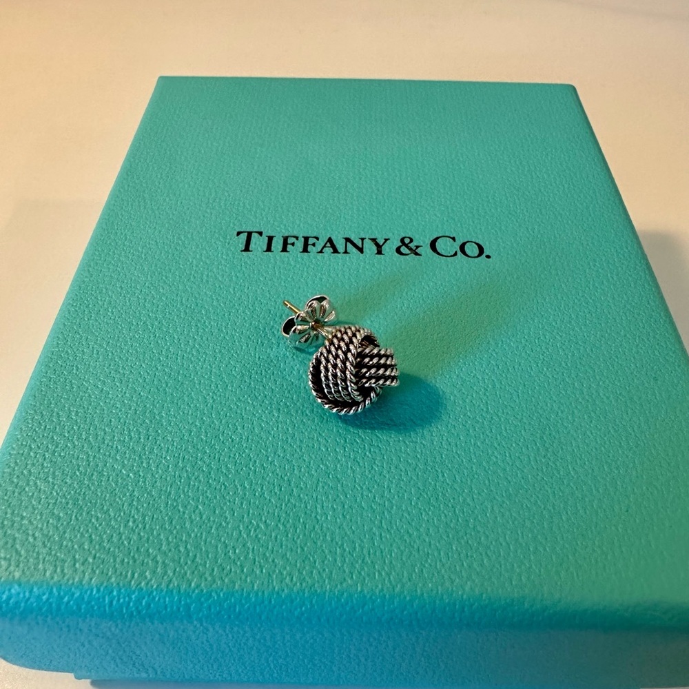 Tiffany Twist Knot Single Earring